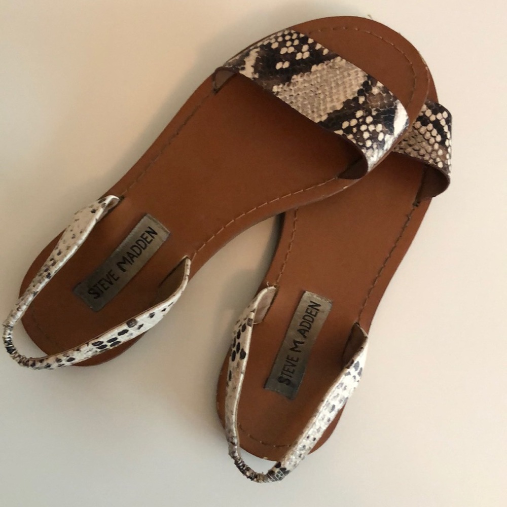 Size 6.5 Steve Madden Sandals